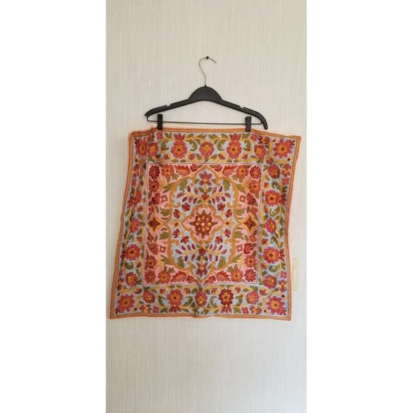 Embroidered Large Pillowcase - Picture 2 of 4